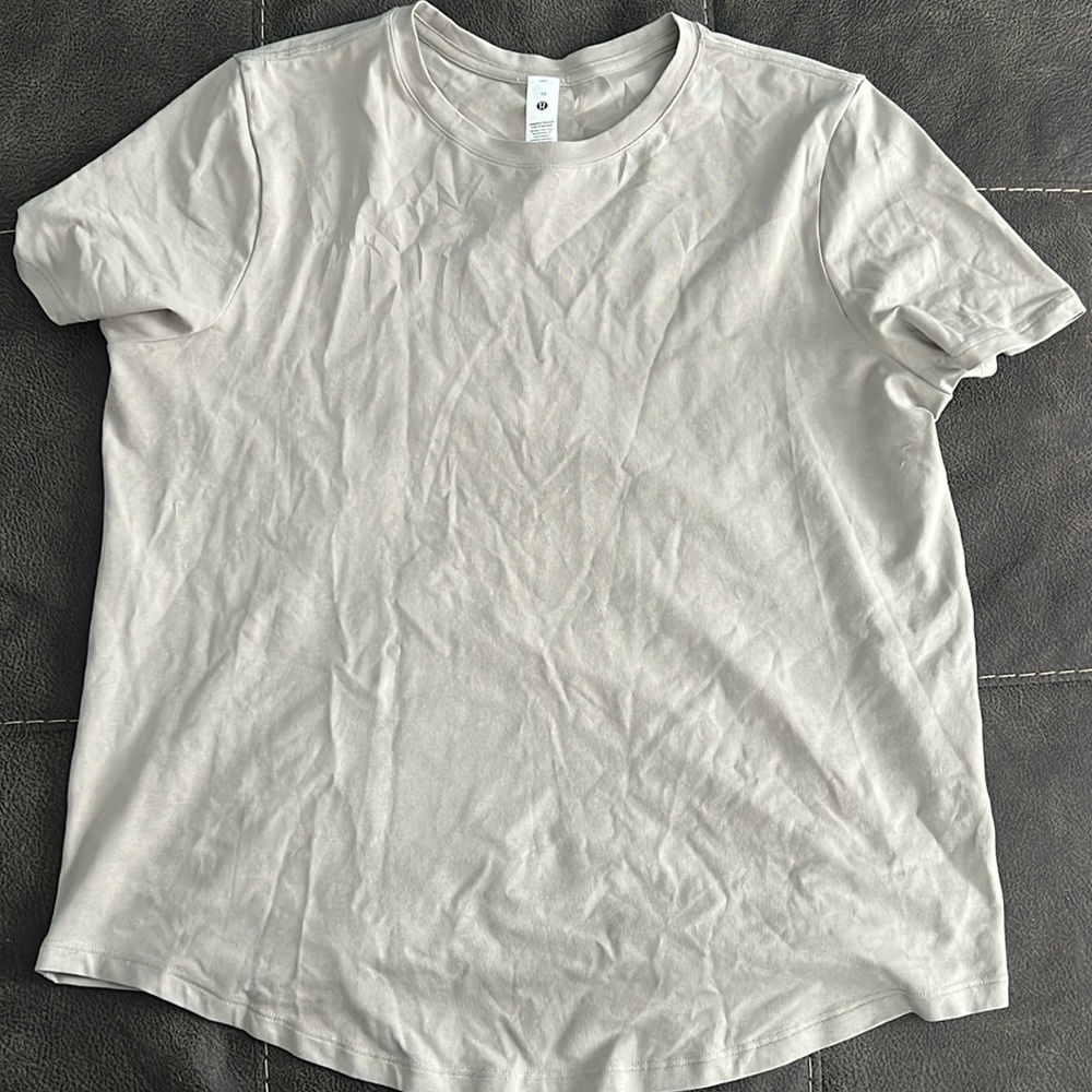 Lululemon shirt
